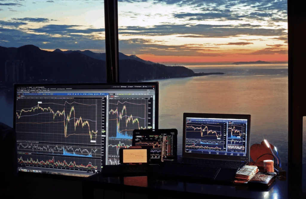 Dividendy poskytují okamžitý příjem, zatímco buyback snižuje počet akcií v oběhu.